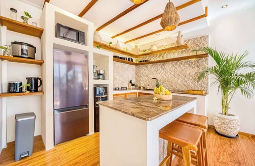Sunset Road Villa | Villa Aztec - 6BDR, private pool and garden