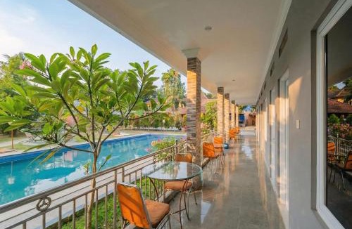 Megamendung House | Villa Batu Cisarua Puncak Bogor RedPartner