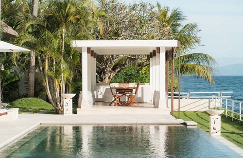Manggis Villa | Villa Blanca in Manggis