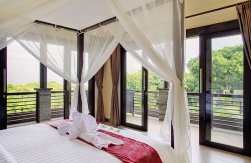 Kalibukbuk Villa | VILLA CAHAYA. Luxurious Villa with Stunning Ocean & Jungle Views!