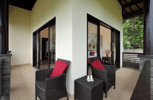 Kalibukbuk Villa | VILLA CAHAYA. Luxurious Villa with Stunning Ocean & Jungle Views!