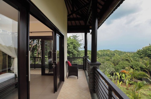 Kalibukbuk Villa | VILLA CAHAYA. Luxurious Villa with Stunning Ocean & Jungle Views!