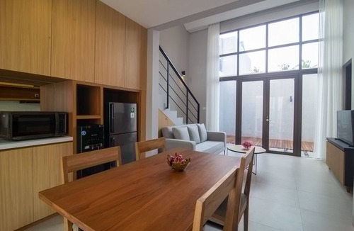 Kediri Villa | Villa Darmadi · Spacious studio beautiful sunset