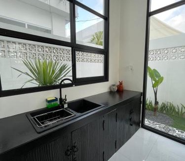 Pasirjambu Villa | Villa Deba Unit Paloma 4BR 10Pax