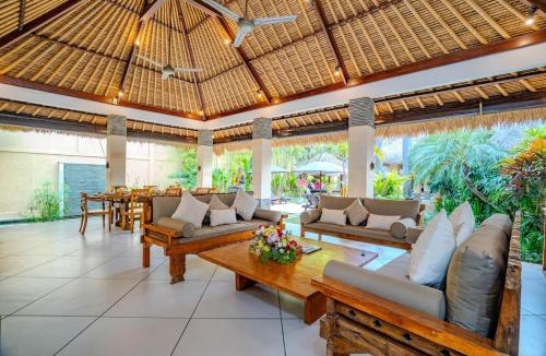 Drupadi Villa | Villa Evelyne, Luxury Villa, Fully Staffed, Central Seminyak