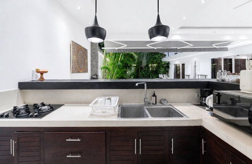 Drupadi House | Villa Juna | Serene 3BR Hideaway Seminyak