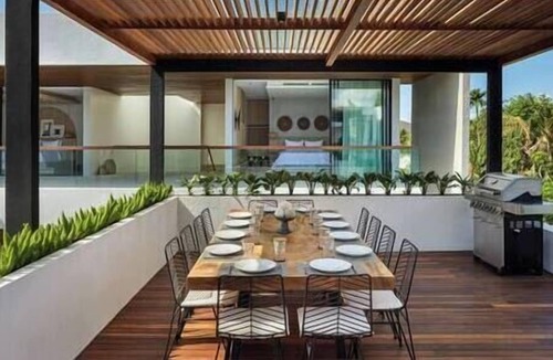 Berawa Villa | Villa Nini Elly | 6BR Canggu Villa w/Pool, Chef & Theatre