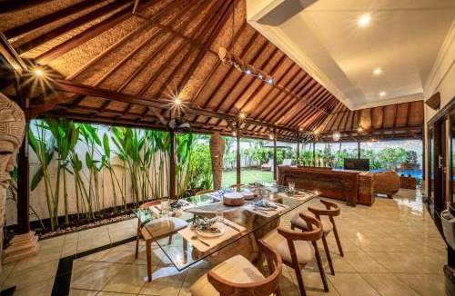 Laksmana Villa | Villa Panda Seminyak, 3BR private pool villa close to KU DE TA