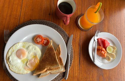 Penestanan Bed & Breakfast | Villa Pondok Edi