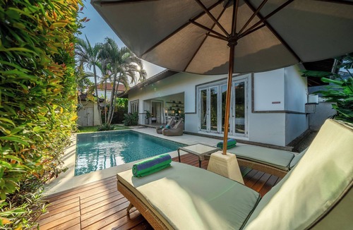 Petitenget Villa | Villa Sarong 1 funky design in prime location close to Potato Head
