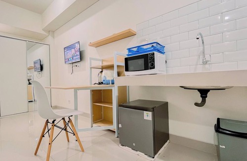 Makassar Apartment | Warm And Comfy Studio Apartment (No Kitchen) Bandaraya - Tallasa City Makassar