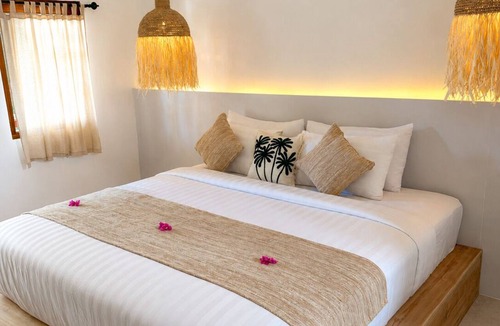 Gili Trawangan Hotel | White Coconut Resort