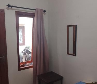 Ngadisari House | Widodaren homestay singel bed