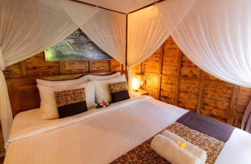 Melayang House | Wild Green Escape near Ubud