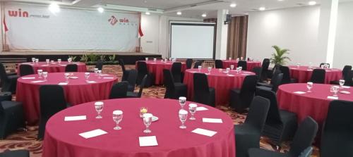 Old Jakarta Hotel | Win Premier Hotel Mangga Besar