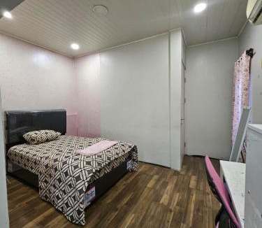 Ciputat Timur House | Witte Huis Cirendeu
