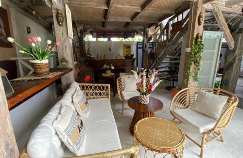 Bukit House | Wooden Cabin In Jimbaran - Lilium Suite