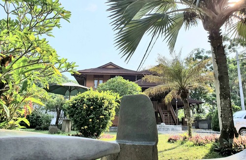 Senggigi Resort | Wooden House Hotel at Senggigi