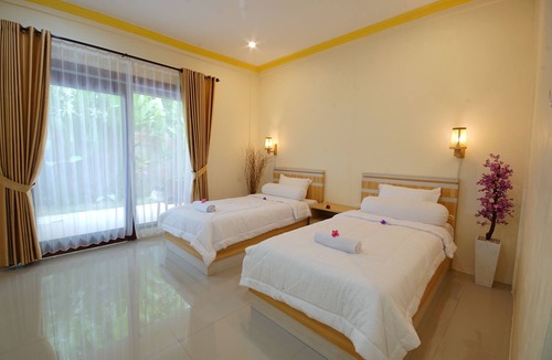 Selong Belanak House | Zam Zam Anjani Villa