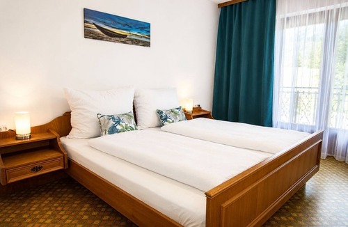 Strass im Attergau Bed & Breakfast | Zimmer Tradition 1 - Gasthof Zum Stampf
