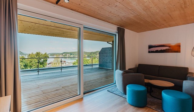 043 - SeeStrand Resort Penthouse Apartment in Unterburg am Klopeiner See