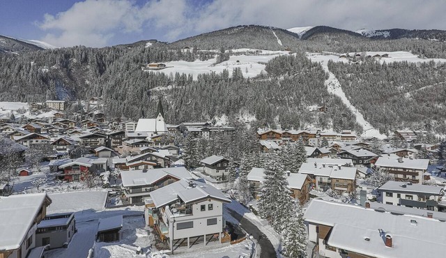 2 apartments near the ski lift in Neukirchen am Großvenediger