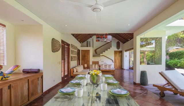 5 Star Villa in Bali, Minutes from the Beach, Bali Villa 2064
