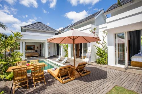 Alas Villa - Tropical 3 BR Peaceful Escape in Ceningan Island