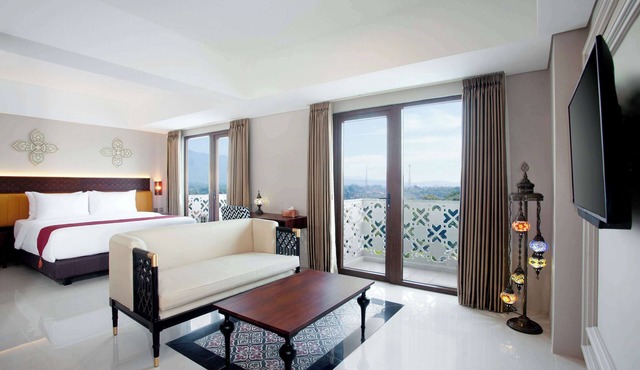 Alhambra Hotel & Convention, Bw Signature Collection