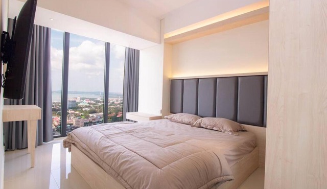 Apartemen Meisterstadt 28-07 BEST VIEW. @Lexio.stay in Batam Center