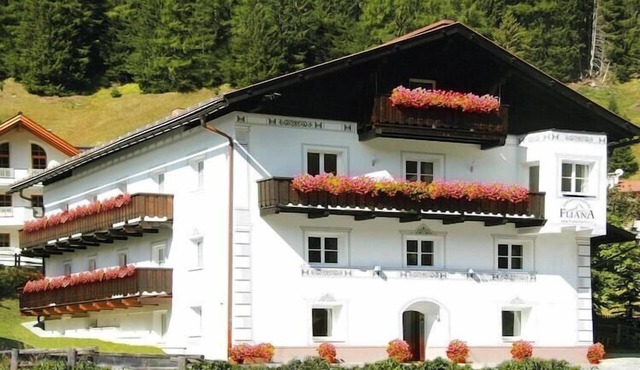 Apartment in Ischgl overlooking the mountains in Ischgl