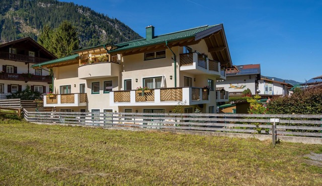 Apartment Rosa by Interhome in Mayrhofen