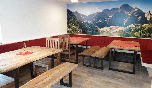 Appartement mit 5 Schlafzimmer - Gästehaus Falkenblick in Arzl im Pitztal