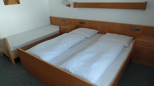 Aue, Ferienwohnung in Schwaz
