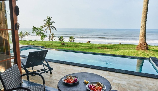 Authentic 2BR Oceanfront Pool Villa/Old Bali Vibe in Balian Beach