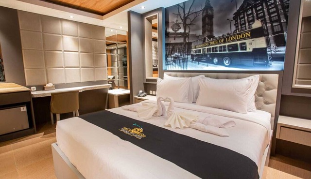 Avery De’Grand City Hotel Bandung in Bandung