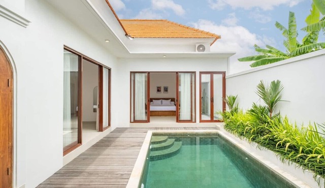 Azure Villa Luwih Pool Villa in Nyanyi