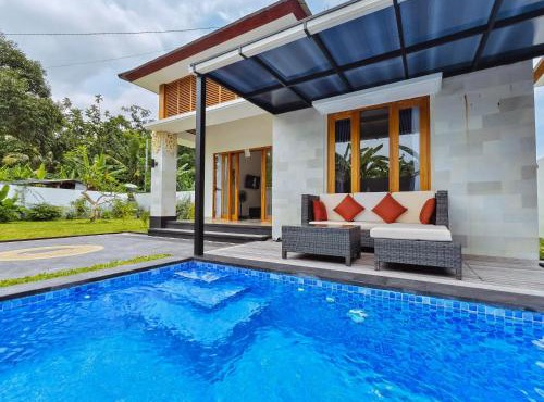 Bali Lovina Karuna Villa with Garden