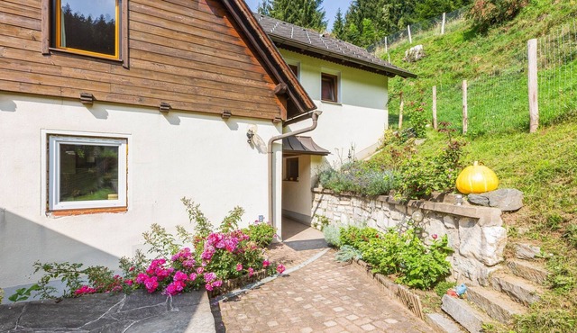 Beautiful Apartment in Hintergumitsch with Terrace in Hintergumitsch