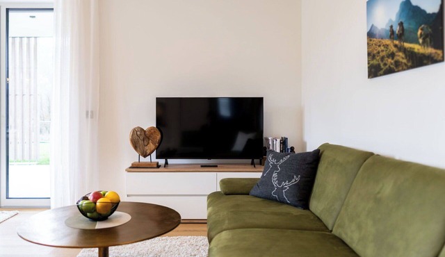 Beautiful apartment for 5 people with WIFI, TV, terrace and pets allowed in Lendorf