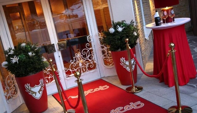 Berghotel Hois: Suite with balcony in Winkl
