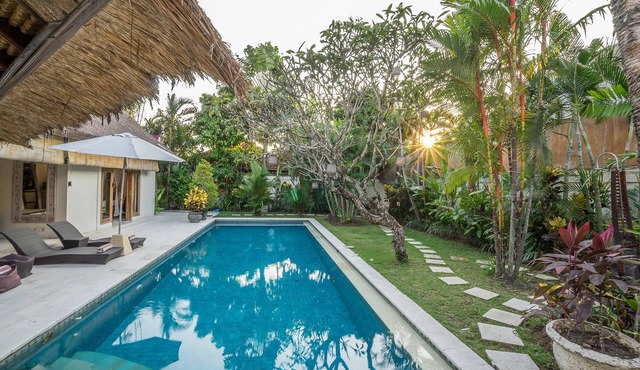Best Location! 3BD Villa, Central Seminyak! - 3Min Walk To Eat Street! W/Pool! in seminyak