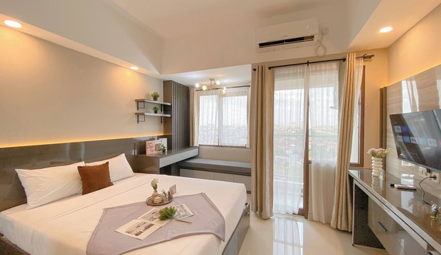 Best Studio Apartment At Gateway Park Lrt City Jatibening in Bekasi