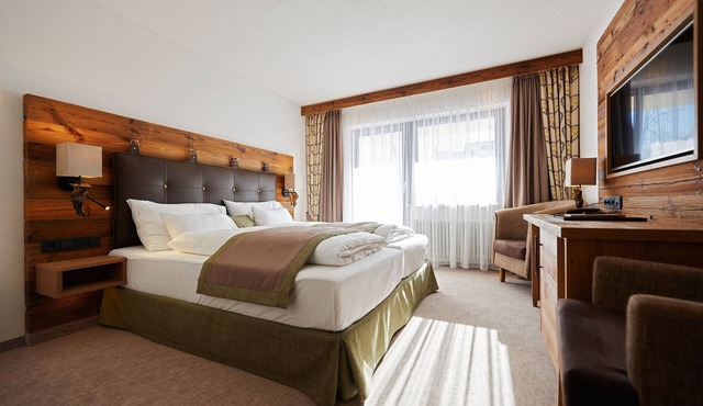 Boutique Hotel Herzhof Garni - Apartments in Mittelberg