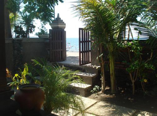Bulih Beach Bungalows in Amed