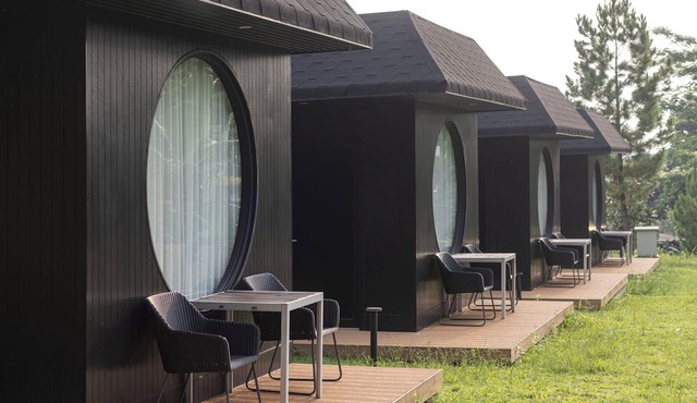 Cabin ARTOTEL Pelangi Park in Kabupaten Bogor