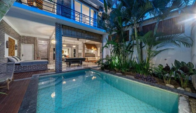 Canggu Beach Villa (3BR | Pool | Snooker Table) in Kuta Utara