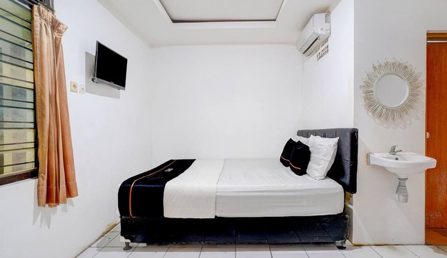 Capital O 95198 Angel Homestay in Bekasi