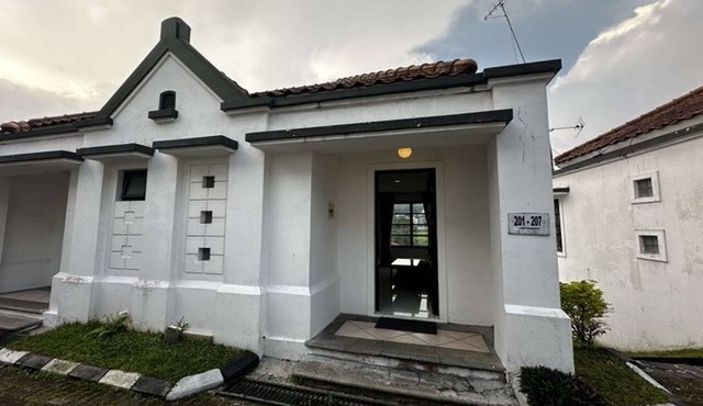 Casa D'Ladera Bandung Double Suite
