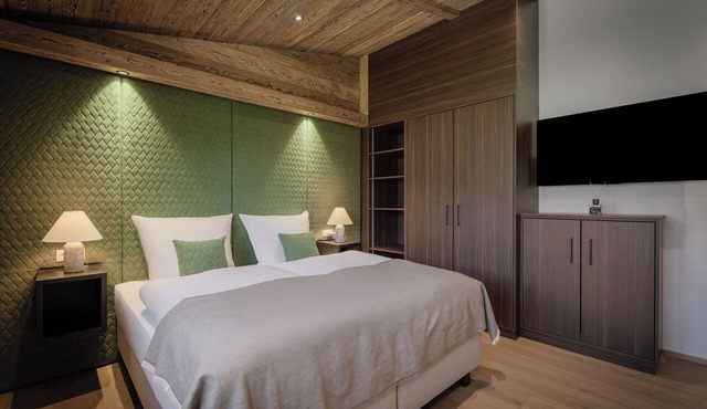 Chalet Double Room for 2 Guests at Lake Wolfgang | spatzenNEST in Strobl